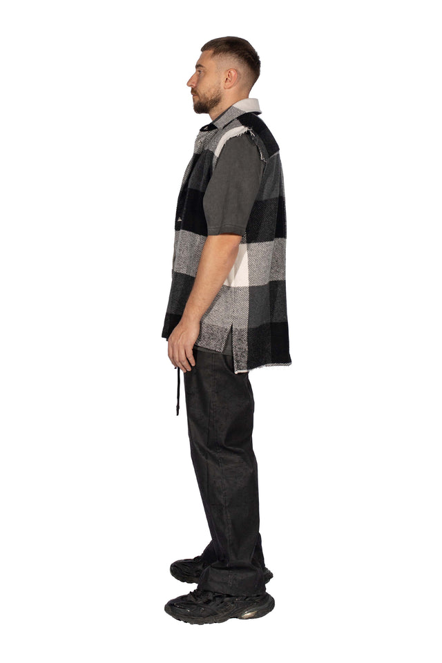 STRAY VEST