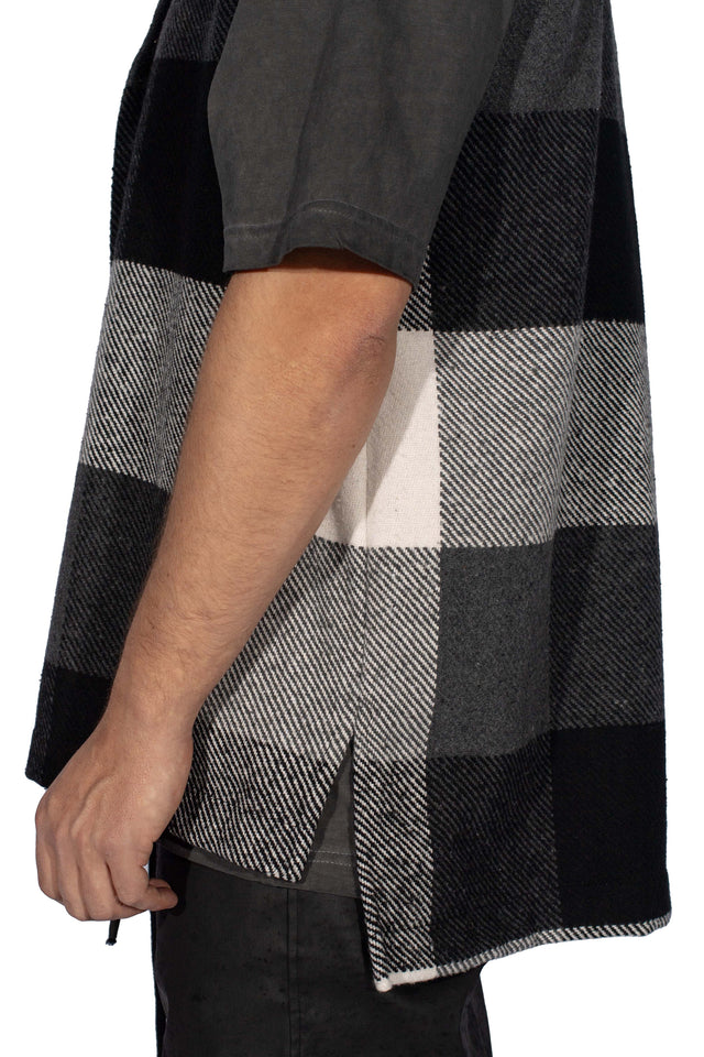 STRAY VEST