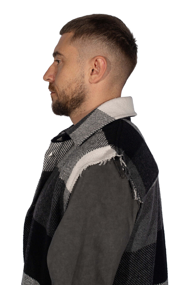 STRAY VEST