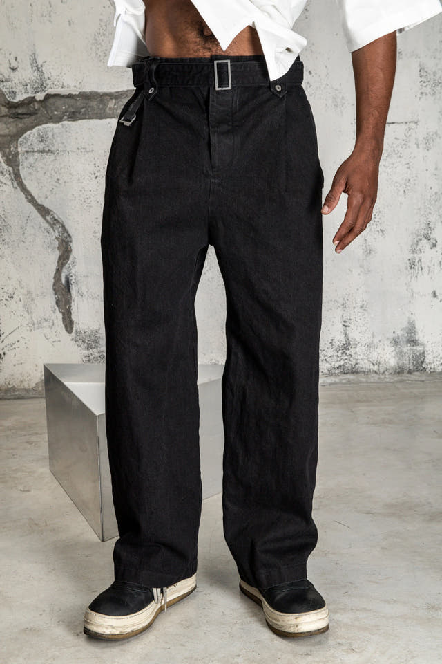 BUCKLE JEANS