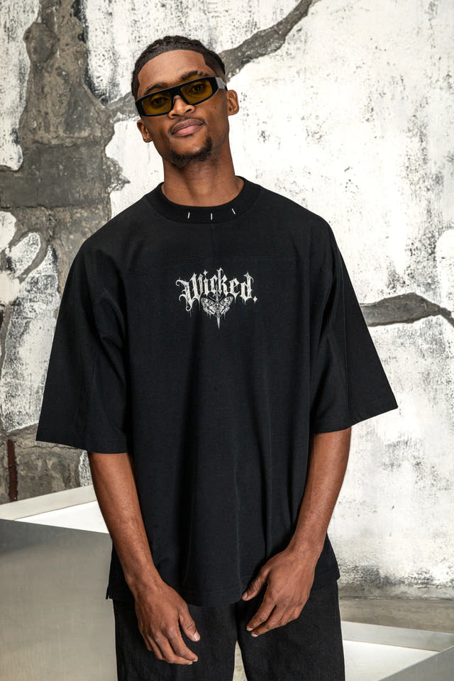 MOTH T-SHIRT