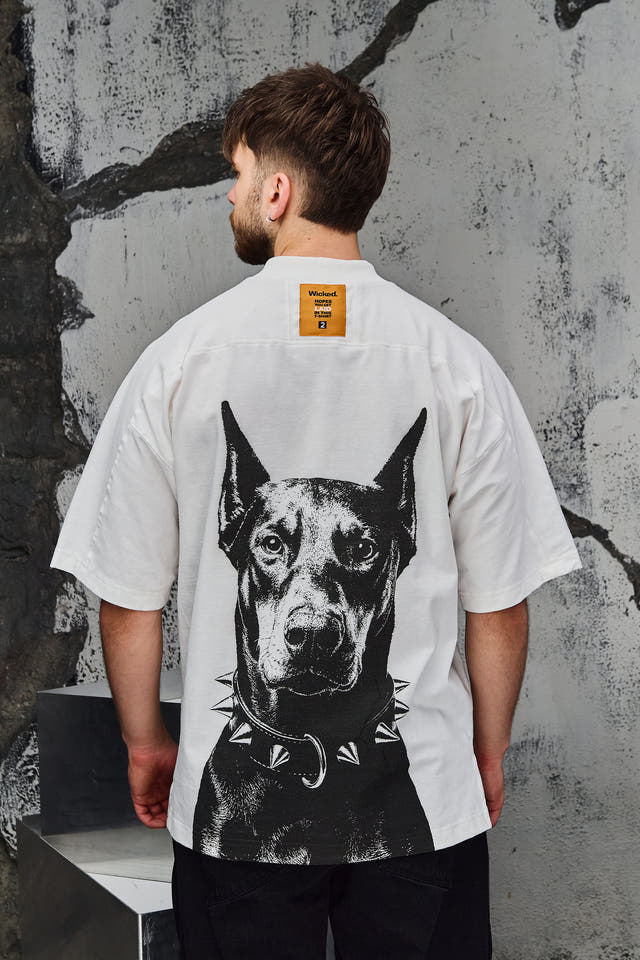 Wicked33 Guardian oversized t-shirt, large doberman print on the back