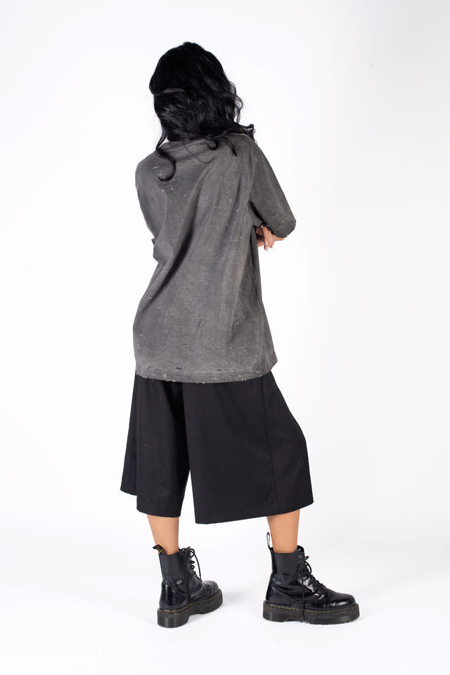 Wicked33 Burnout oversized t-shirt in dark grey / washed black, spray-effect front graphic