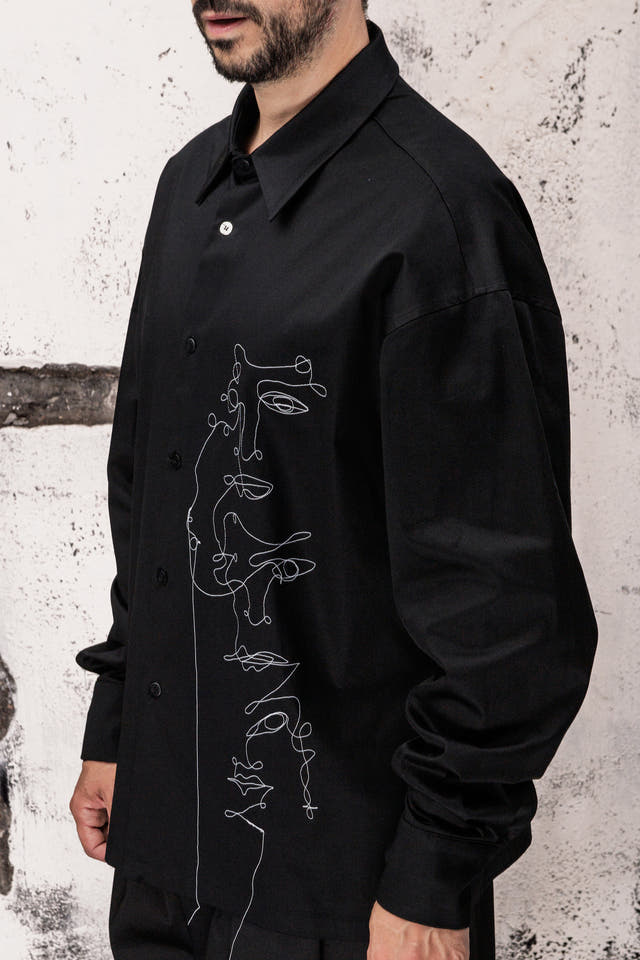 Wicked33 Contour oversized shirt, continuous-line embroidered portrait