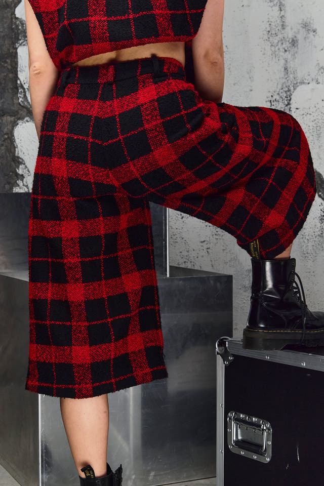 Wicked33 Redline streetwear pants in red-black checkered