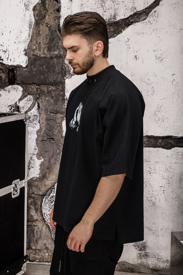 Wicked33 Prayer oversized t-shirt in black, subtle front print + large back graphic