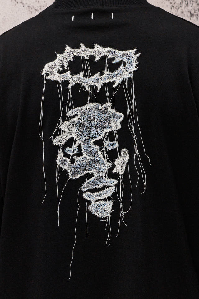 Wicked33 Halo oversized t-shirt, back Design: Abstract portrait artwork