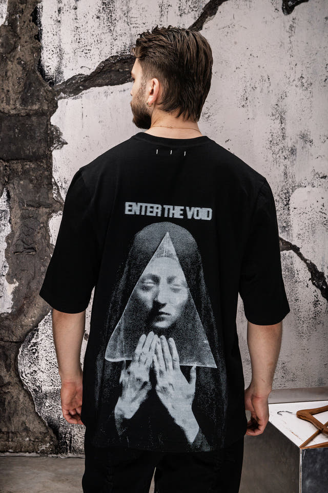 Wicked33 Hollow oversized t-shirt in black, oversized back print, halftone technique