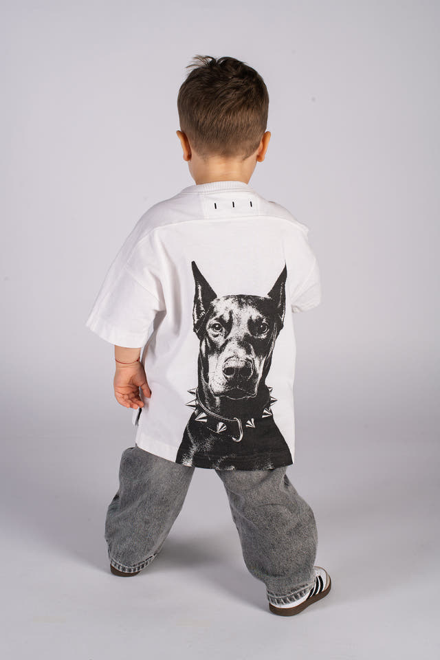 Wicked33 Guardian oversized t-shirt in dirty white / Off-white, oversized monochrome Doberman back print