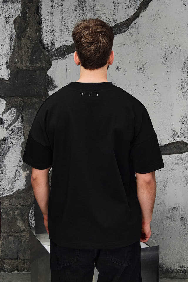 Wicked33 Mirror oversized t-shirt, double-vision portrait graphic on front