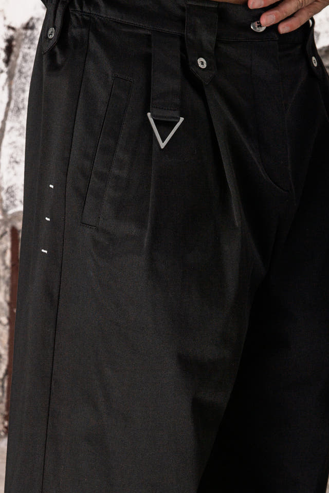 Wicked33 Ghost streetwear pants, continuous-line embroidered portrait