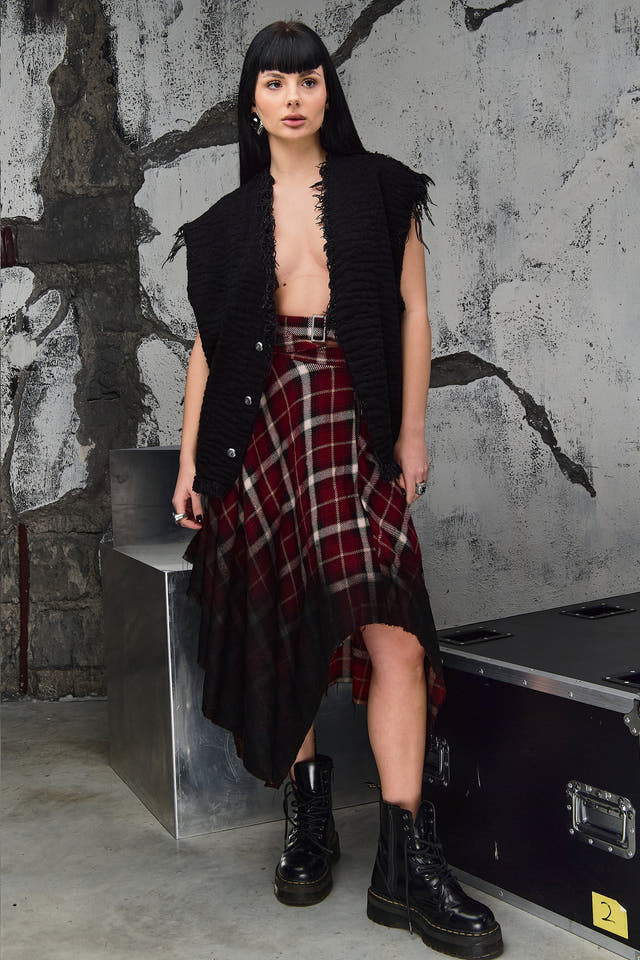 Wicked33 Drift skirt in red / black