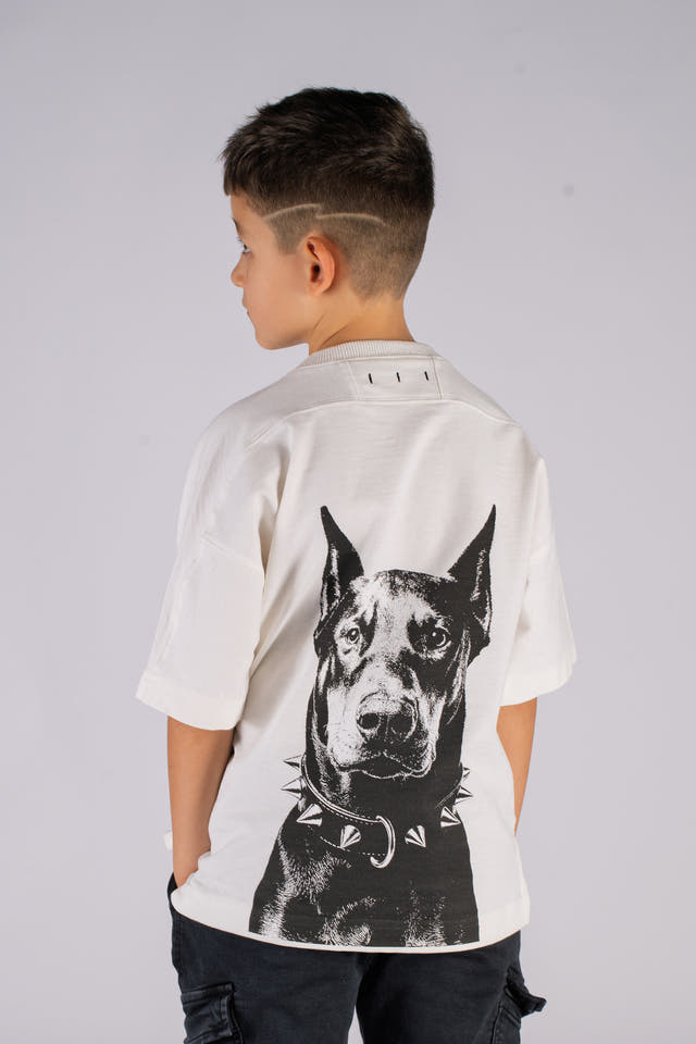 Wicked33 Guardian oversized t-shirt in dirty white / Off-white, oversized monochrome Doberman back print