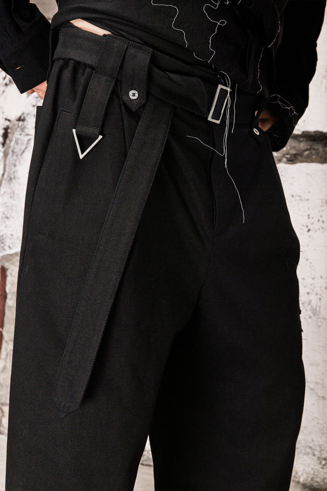 Wicked33 Mirror streetwear pants, handmade Artwork: Portraits created through free-motion stitching